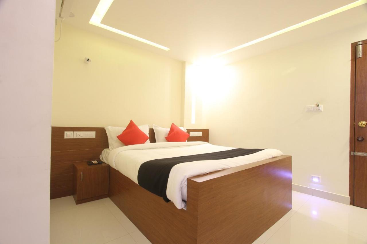 Divines Business Hotel Kuzhittura Ngoại thất bức ảnh