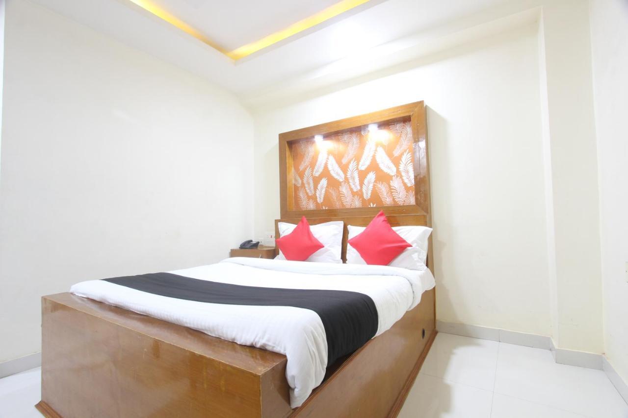Divines Business Hotel Kuzhittura Ngoại thất bức ảnh