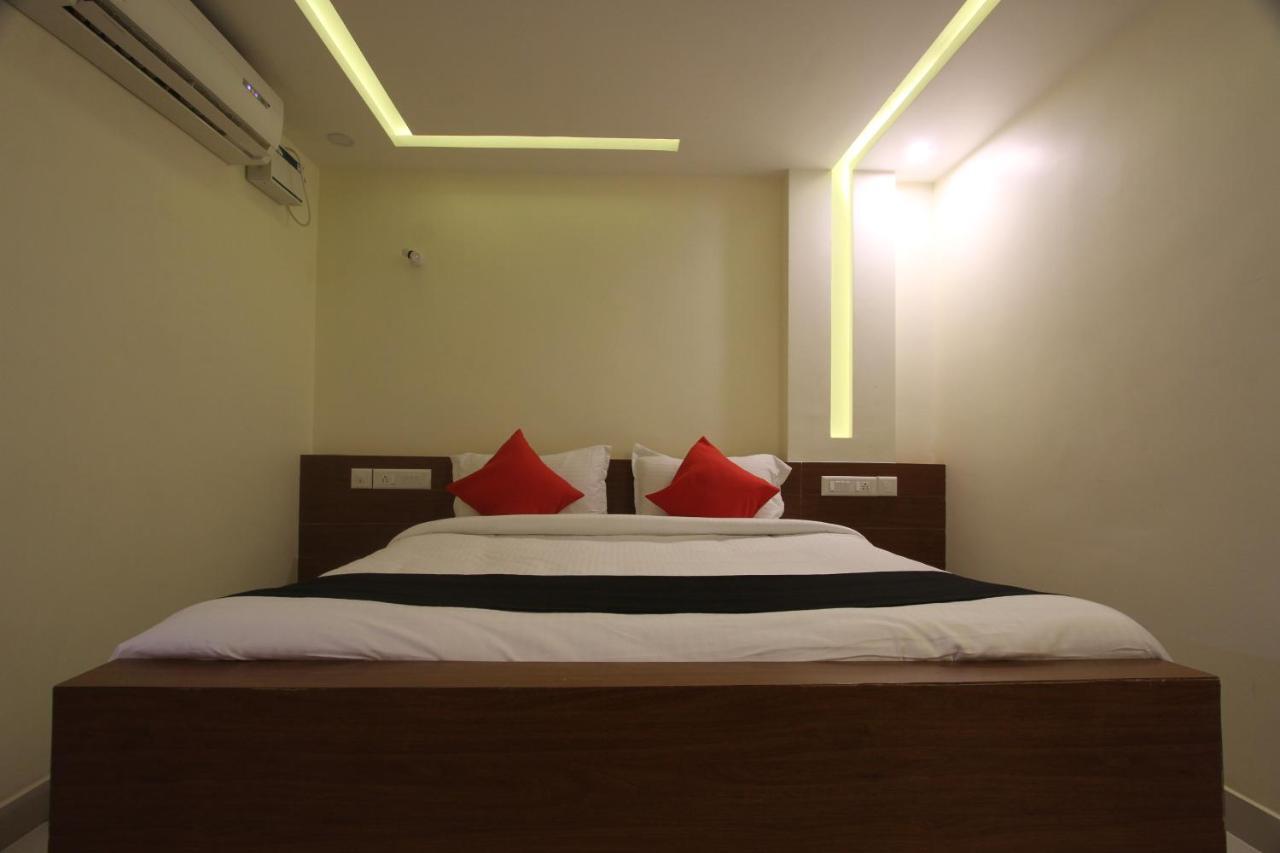 Divines Business Hotel Kuzhittura Ngoại thất bức ảnh