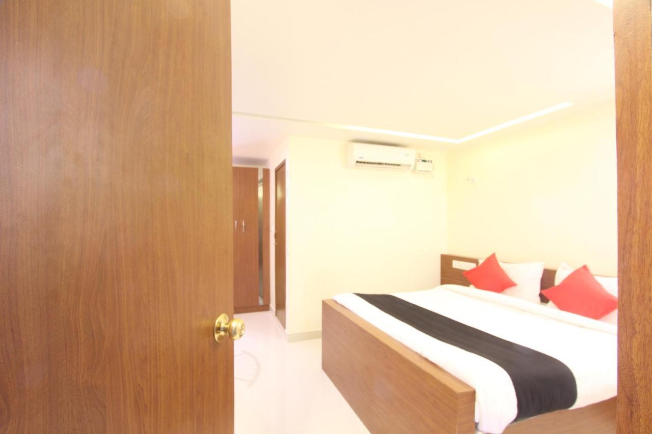 Divines Business Hotel Kuzhittura Ngoại thất bức ảnh